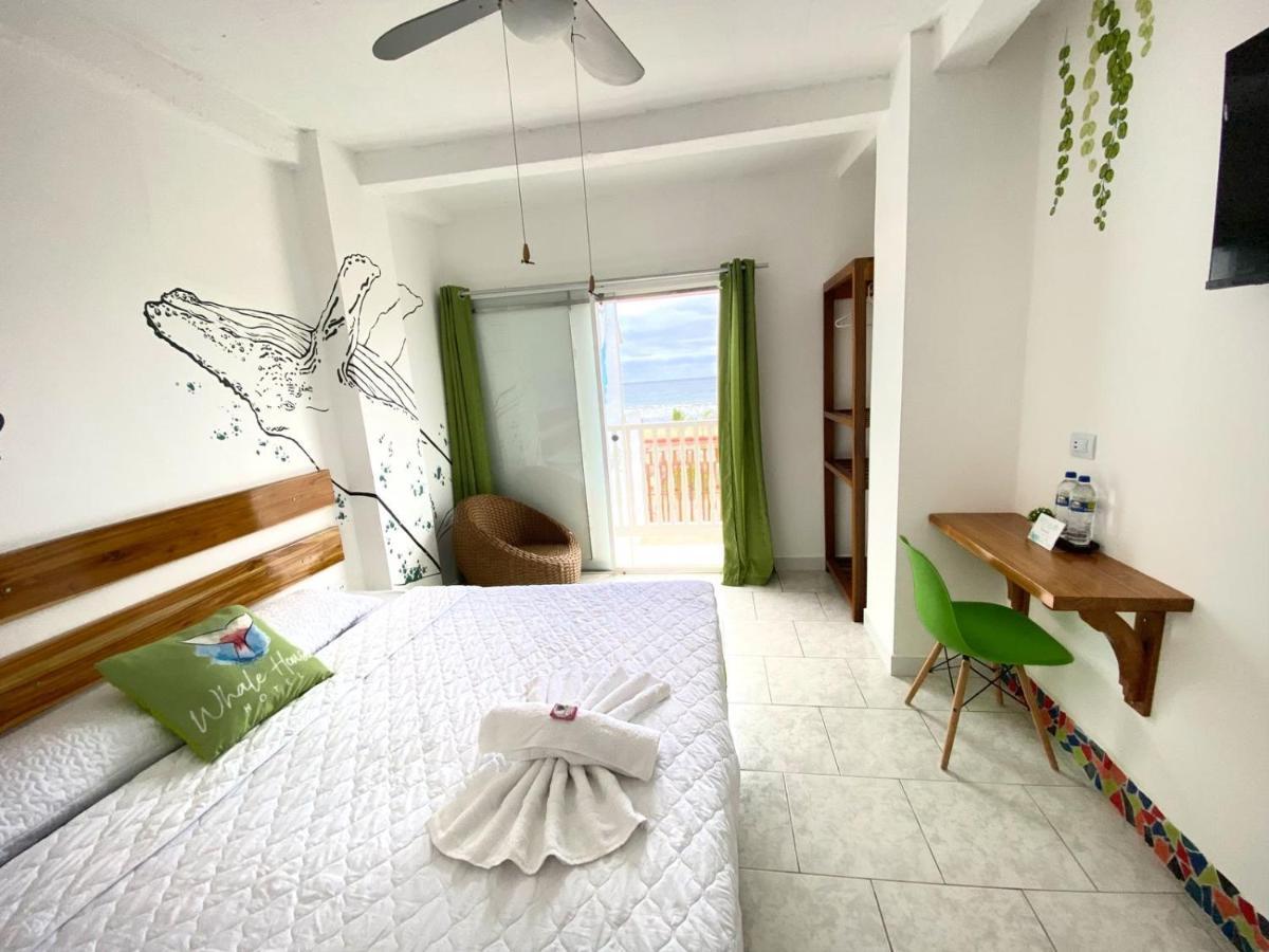 Whale House Hotel Puerto Lopez Bagian luar foto