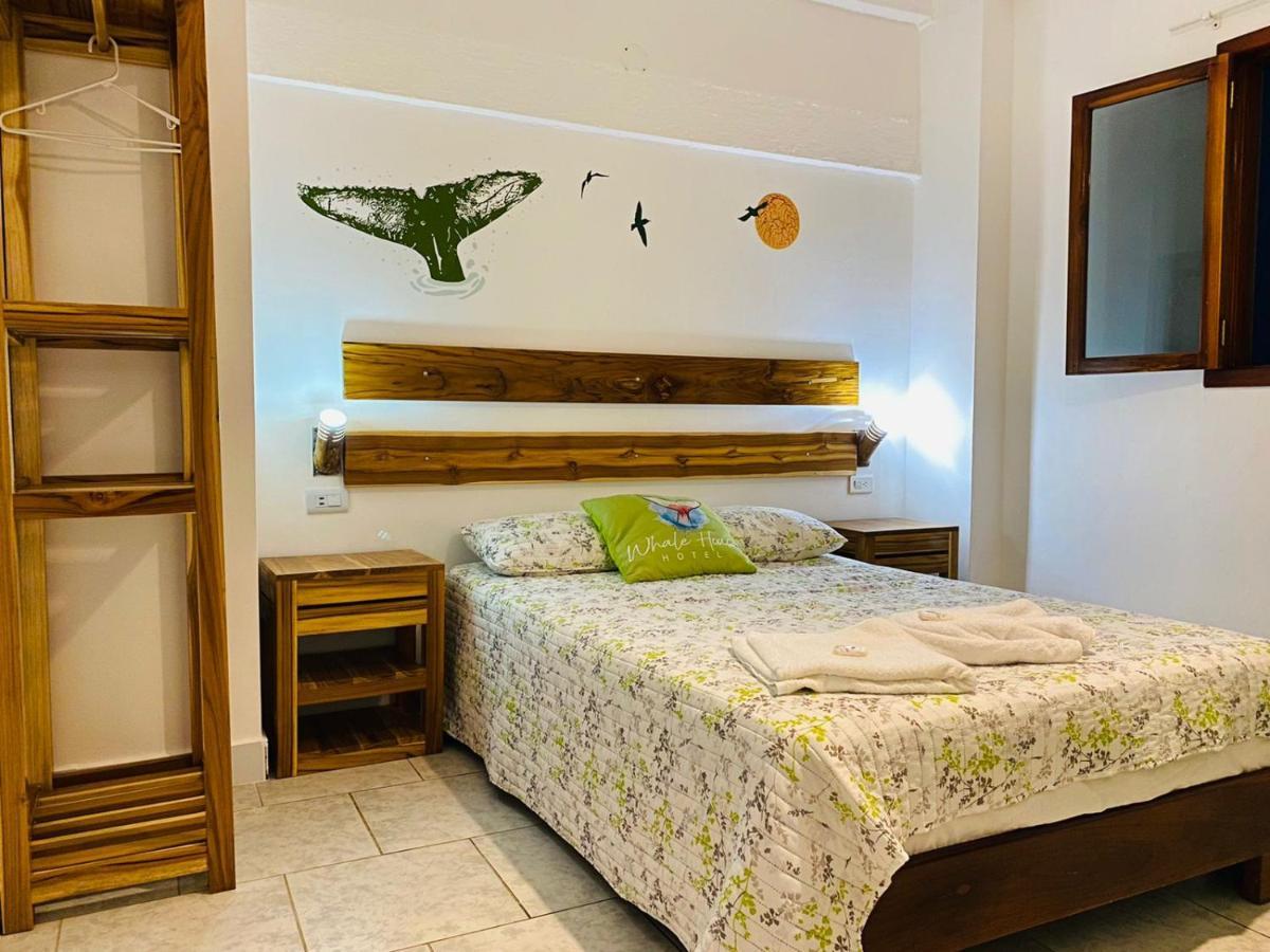 Whale House Hotel Puerto Lopez Bagian luar foto