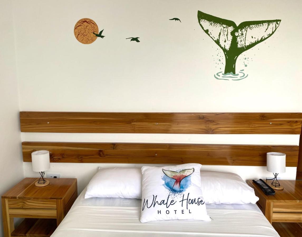 Whale House Hotel Puerto Lopez Bagian luar foto