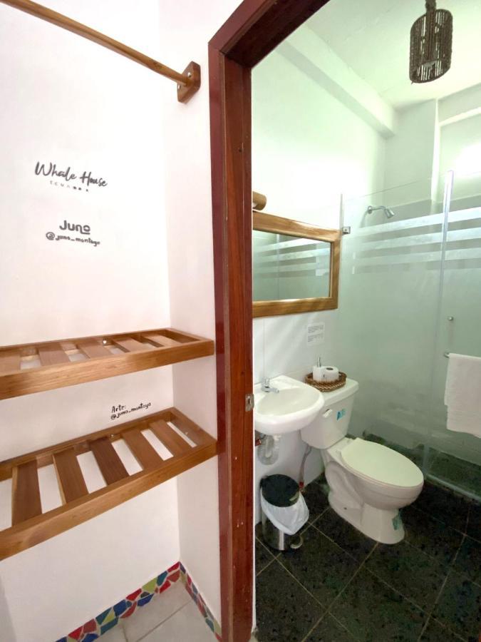 Whale House Hotel Puerto Lopez Bagian luar foto